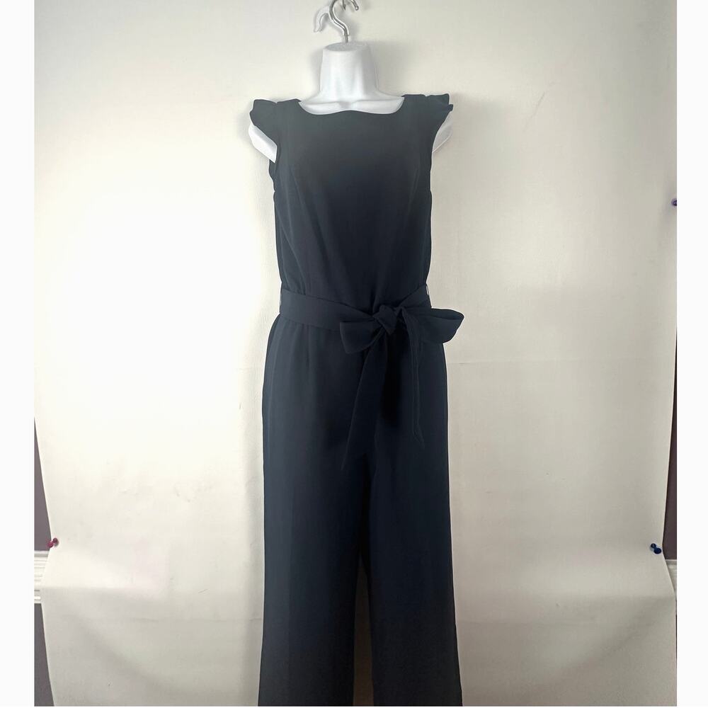 Talbots Super Classy Jumpsuit Navy Blue, Belted Size 2. Zips in the back